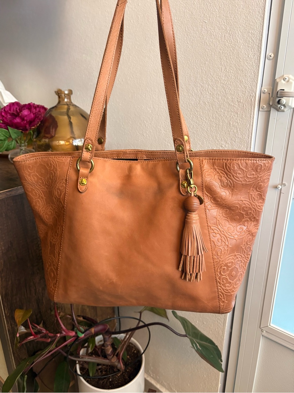 The Sak Sienna Leather Tote Handbag with Tassel Accent Tan Cognac - Picture 2 of 10